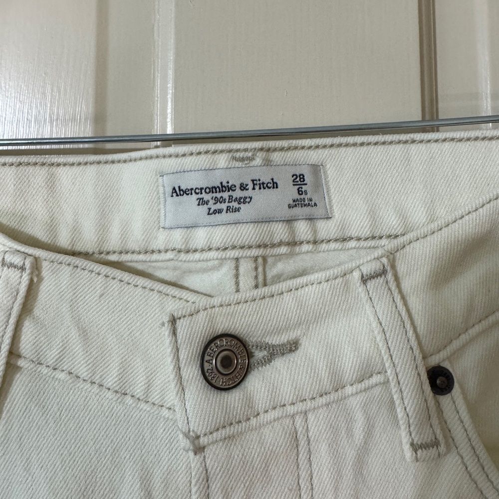 Women’s Abercrombie 90s Baggy Low Rise Sz 28/6 S - Picture 2 of 4